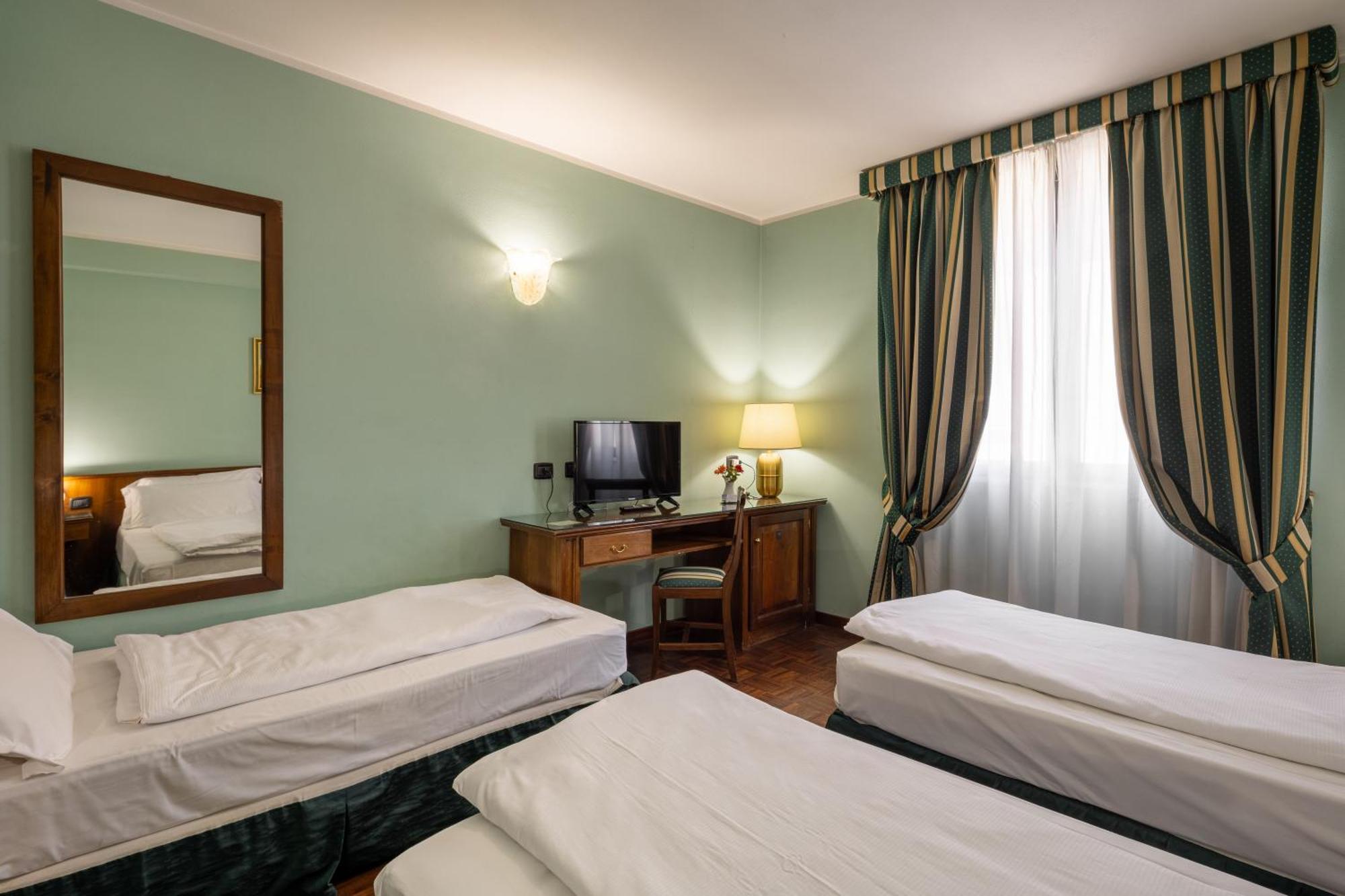 Hotel Lucrezia Borgia Ferrara Exterior photo