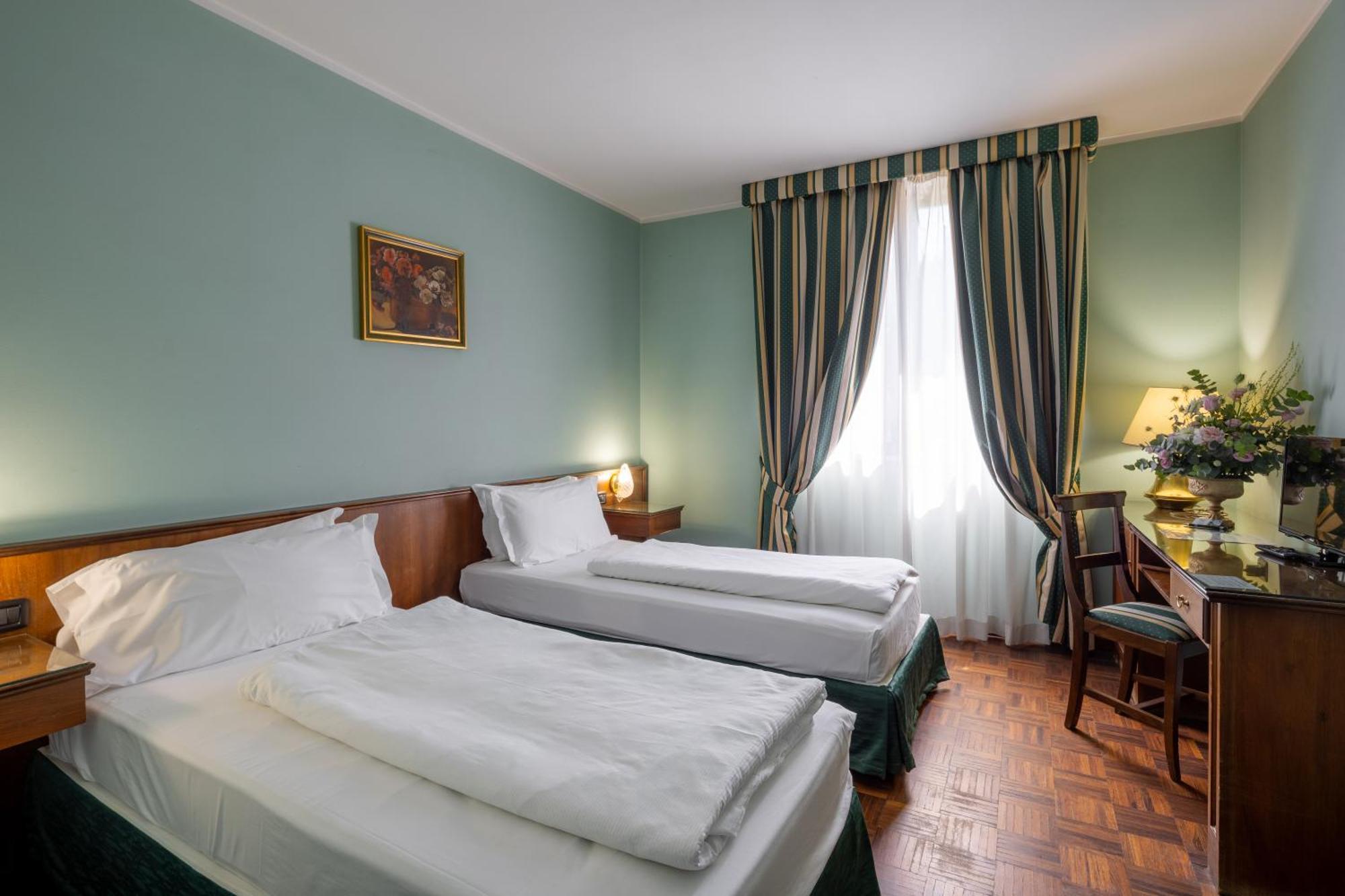 Hotel Lucrezia Borgia Ferrara Exterior photo
